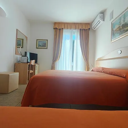 Smeraldo Otel 3*